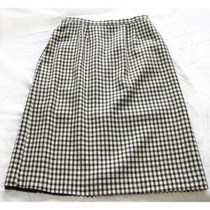 Vintage Wool Skirt, Black and White Houndstooth, Lined 30